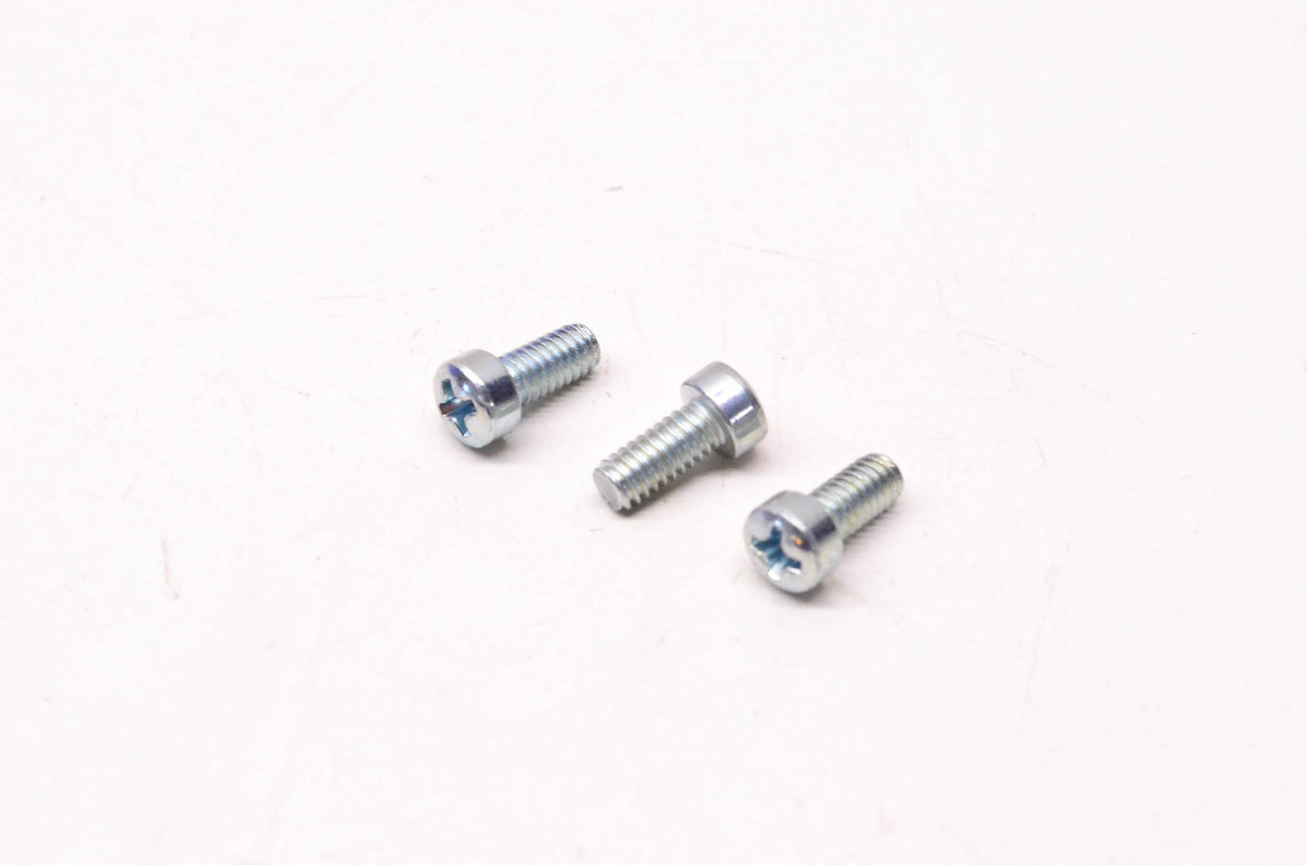 New OEM Harley-Davidson 68052-93 Screw Qty 3 NOS