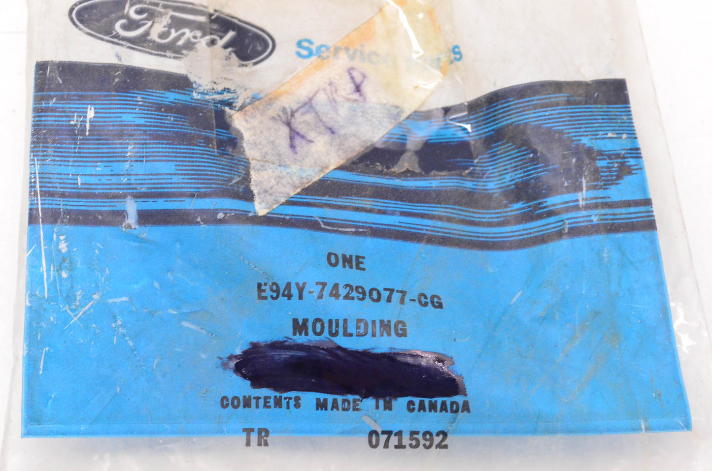 New OEM Ford E94Y-7429077-CG Quarter Panel Moulding NOS