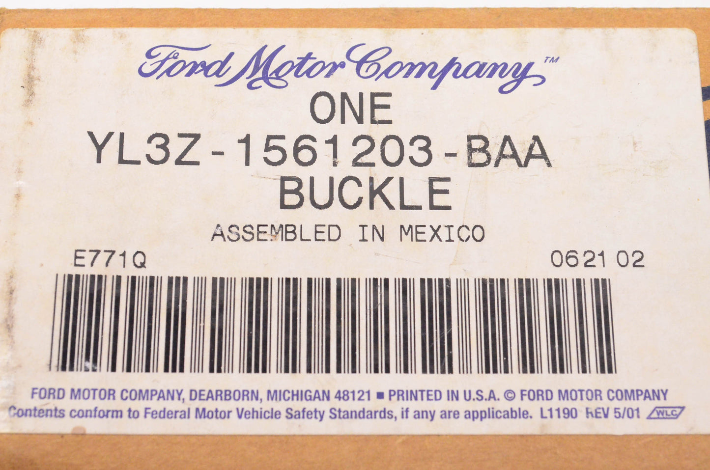 New OEM Ford YL3Z-1561203-BAA Seat Buckle NOS