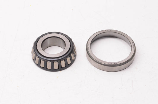 New OEM Ford E1FZ-7025-A, E1FZ-7O25-A Transmission Output Shaft Bearing NOS