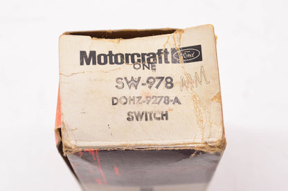 New OEM Ford SW-978, D0HZ-9278-A, DOHZ-9278-A Oil Pressure Switch NOS