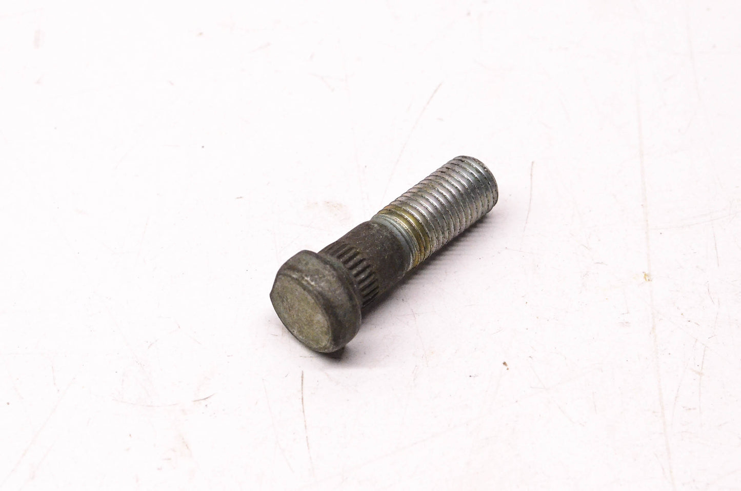 New OEM Ford D27Z-1107-A Hub Bolt NOS