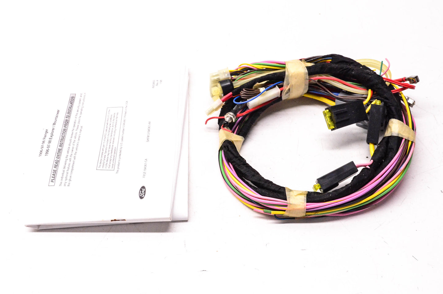 New OEM Ford F81Z-19A361-CA Wiring Harness Kit NOS