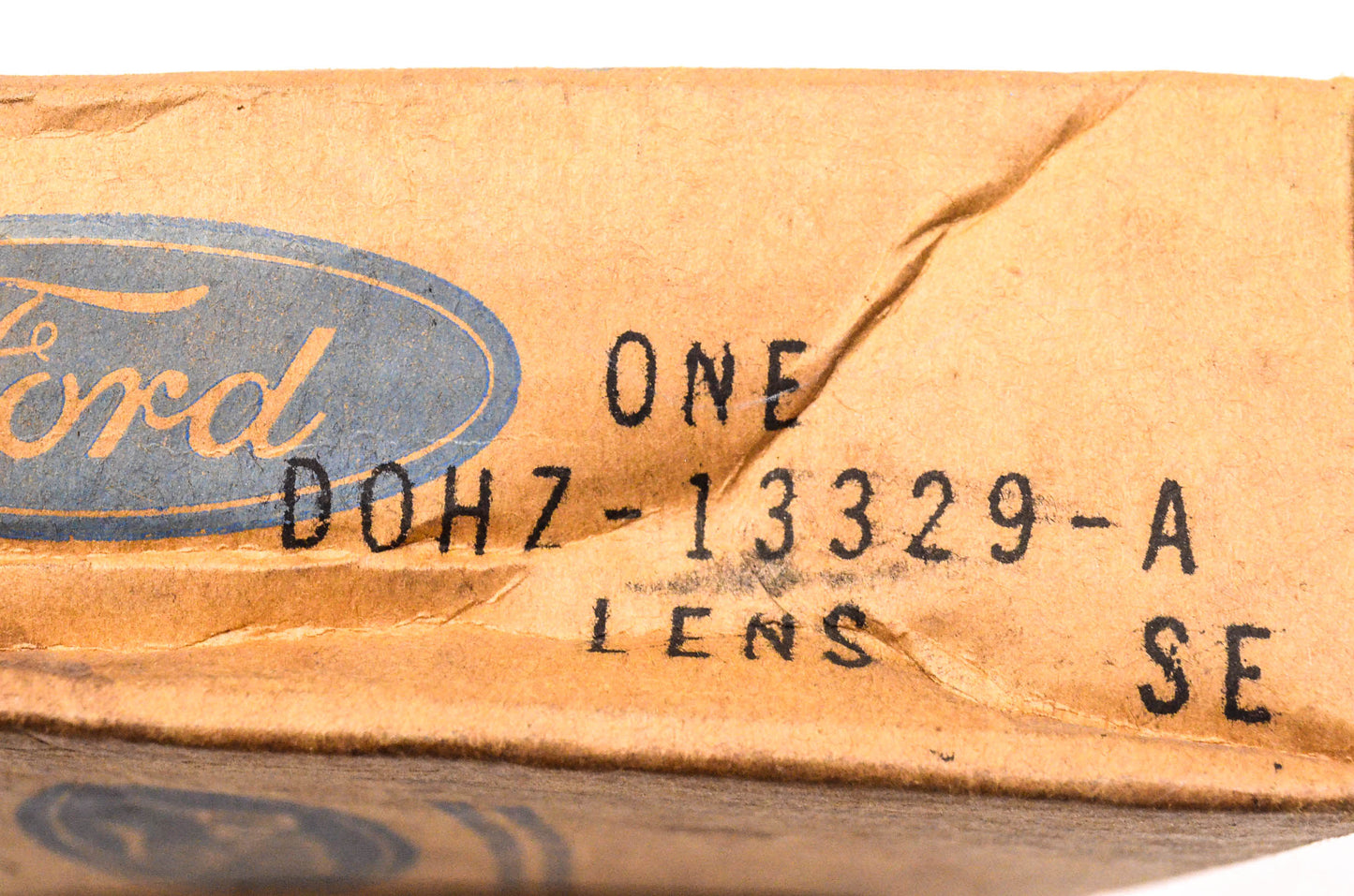 New OEM Ford D0HZ-13329-A, DOHZ-13329-A Taillight Lens NOS