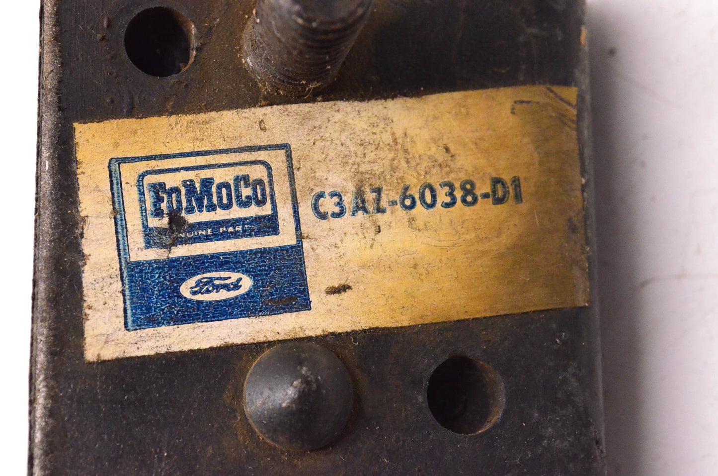 New OEM Ford C3AZ-6038-D1 Left Hand Motor Mount NOS