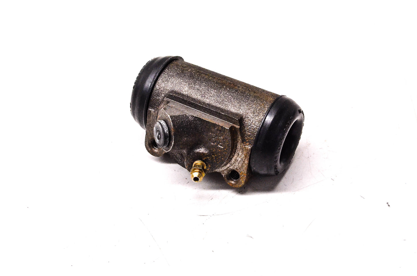 New OEM Ford DIDZ-2061-A Brake Wheel Cylinder NOS