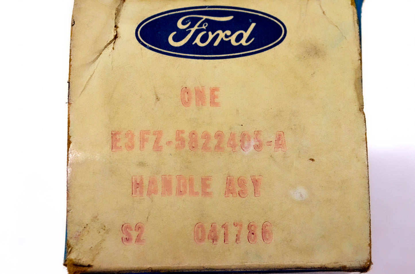 New OEM Ford E3FZ-5822405-A Exterior Driver's Side Door Handle NOS