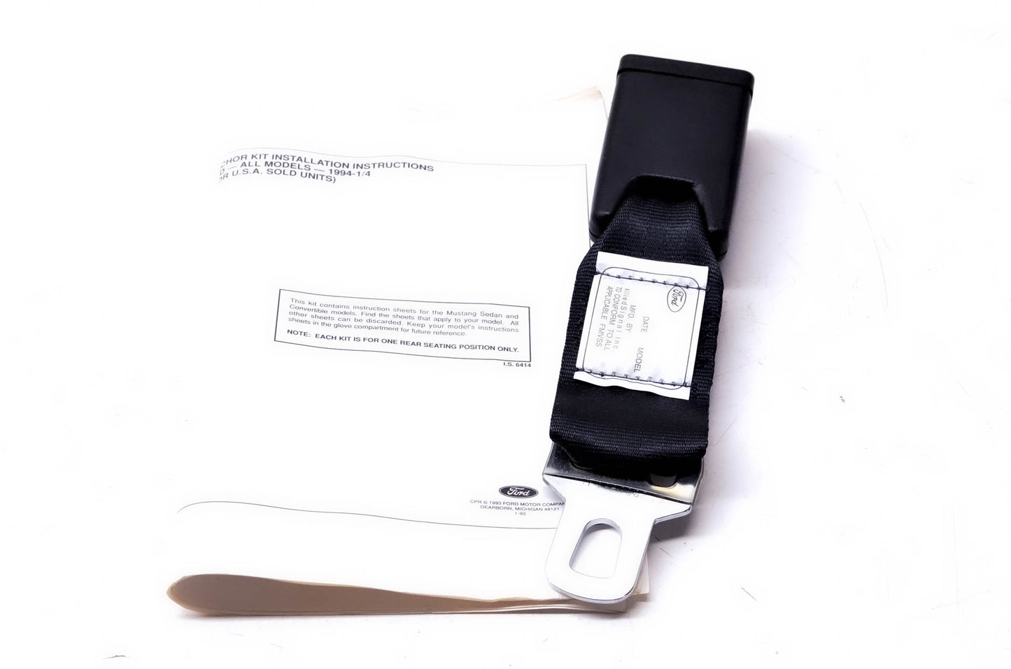 New OEM Ford F4ZZ-63611C22-A Buckle NOS