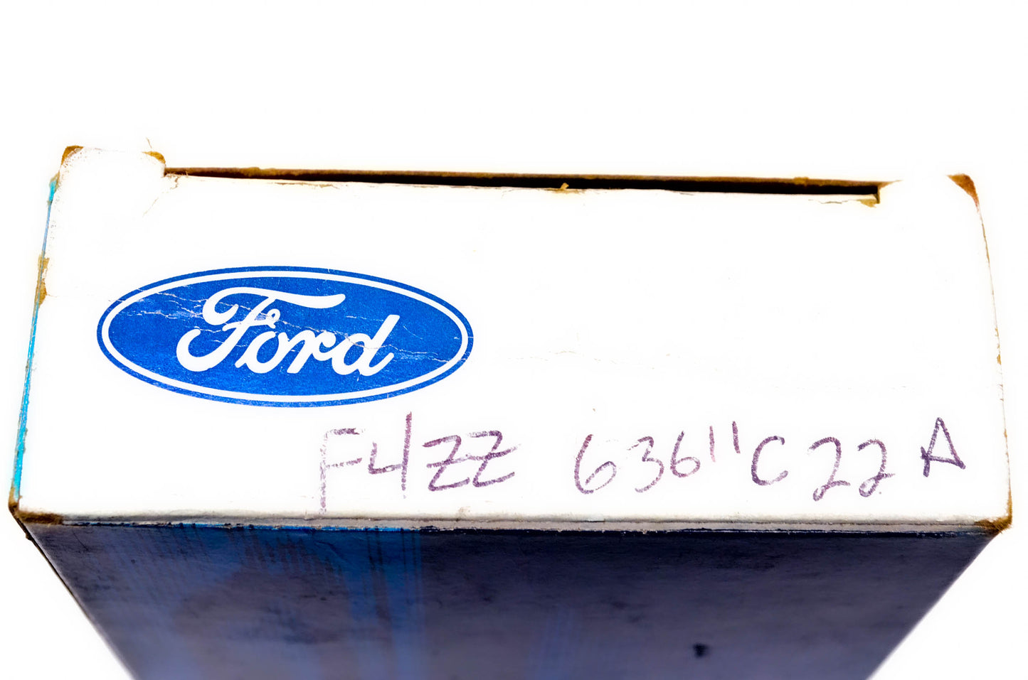 New OEM Ford F4ZZ-63611C22-A Buckle NOS