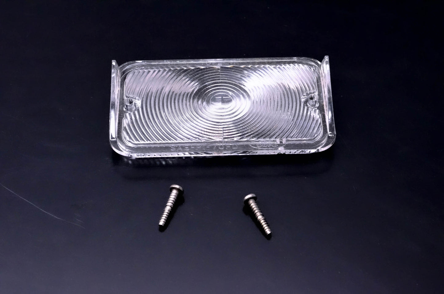 New OEM Ford C9AZ-13209-A Parking Lamp Lens NOS