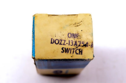 New OEM Ford DOZZ-13A254-A, D0ZZ-13A254-A Sport Lamp Switch NOS