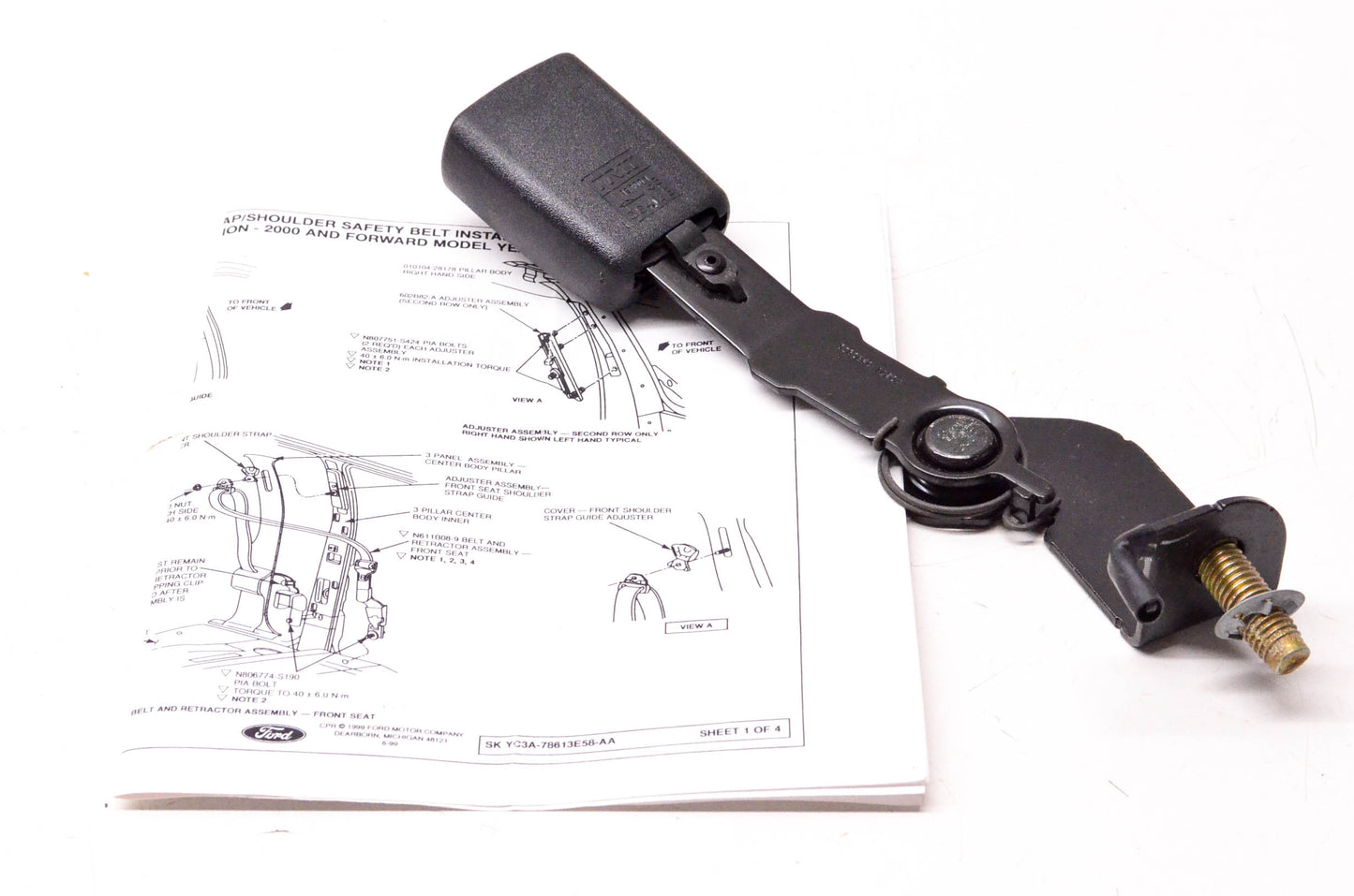 New OEM Ford F75Z-78611B66-ABJ Rear Seat Center Buckle NOS