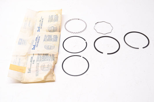 New OEM Ford C0DZ-6148-A, CODZ-6148-A Piston Ring Kit NOS
