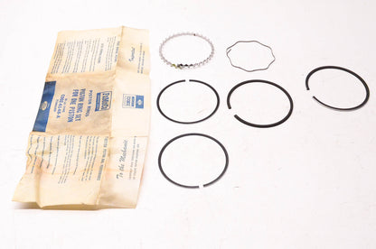 New OEM Ford C0DZ-6148-A, CODZ-6148-A Piston Ring Kit NOS