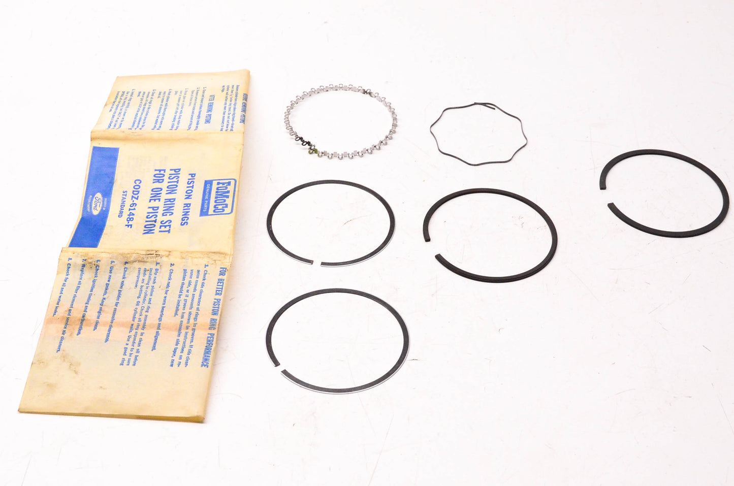 New OEM Ford C0DZ-6148-F, CODZ-6148-F Piston Ring Kit NOS