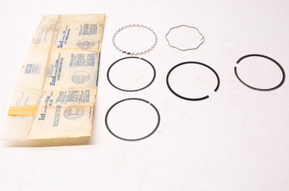 New OEM Ford C4TZ-6148-K Piston Ring Kit NOS