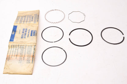 New OEM Ford C4TZ-6148-K Piston Ring Kit NOS