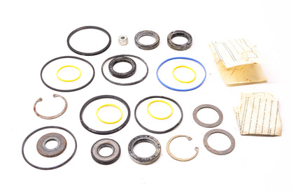 New OEM Ford D5AZ-3C538-A Seal & Gasket Kit NOS