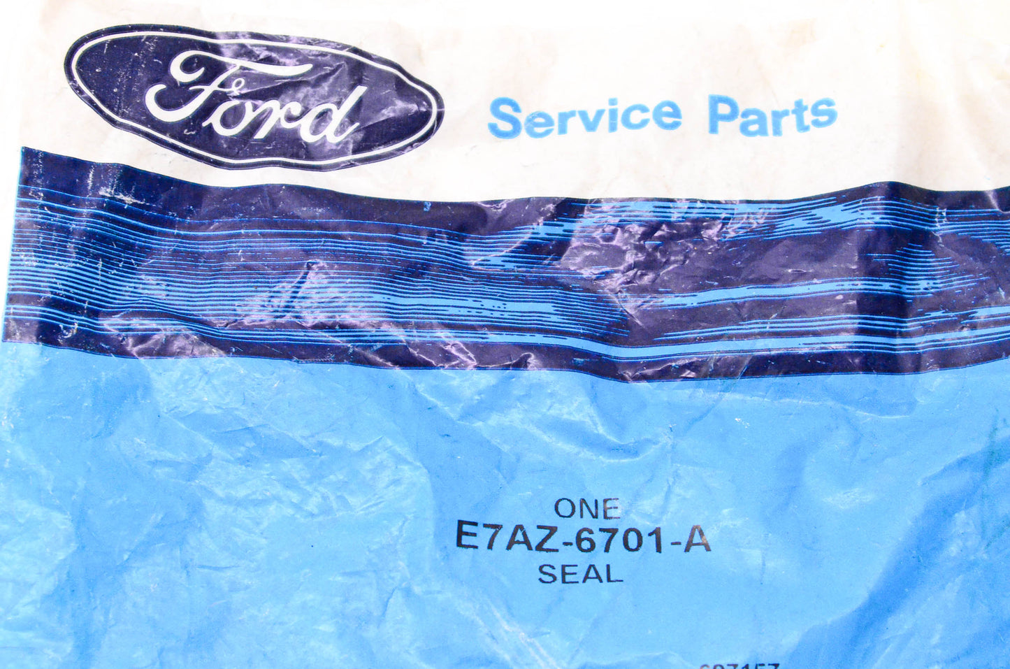New OEM Ford E7AZ-6701-A Engine Crankshaft Seal NOS