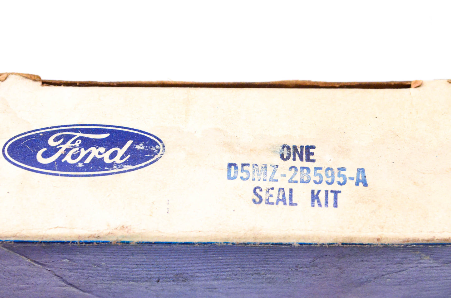 New OEM Ford D5MZ-2B595-A Seal Kit NOS