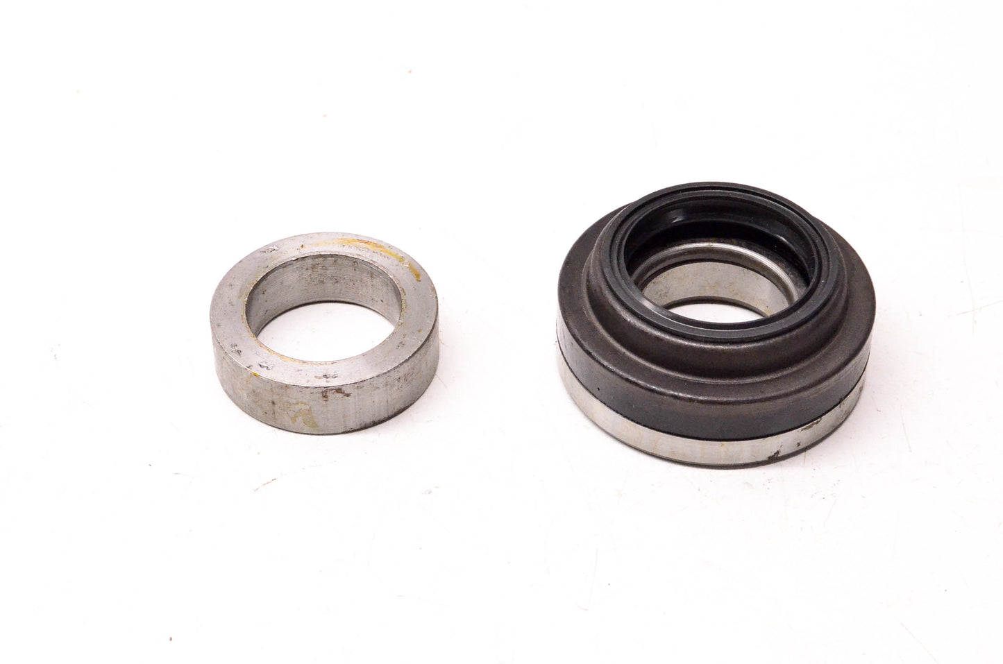 New OEM Ford D8AZ-1225-B Bearing Kit NOS
