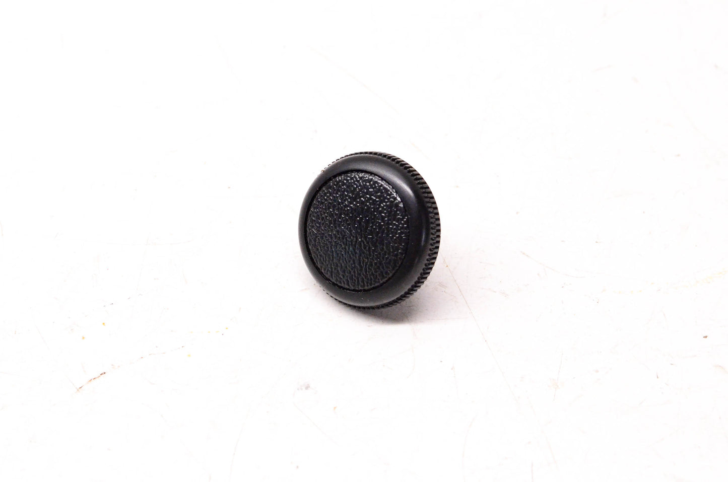 New OEM Ford E2ZZ-18817-A Radio Knob NOS