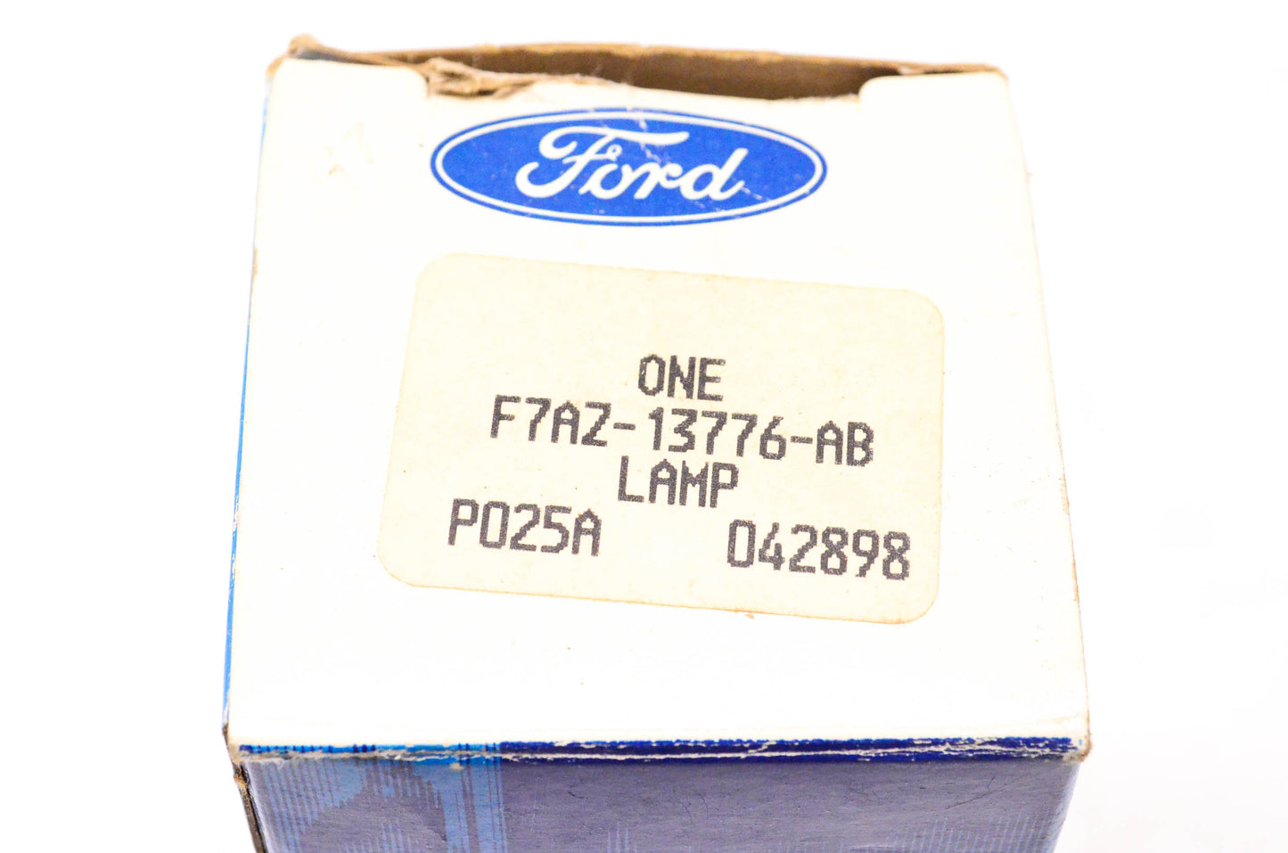 New OEM Ford F7AZ-13776-AB Lamp NOS
