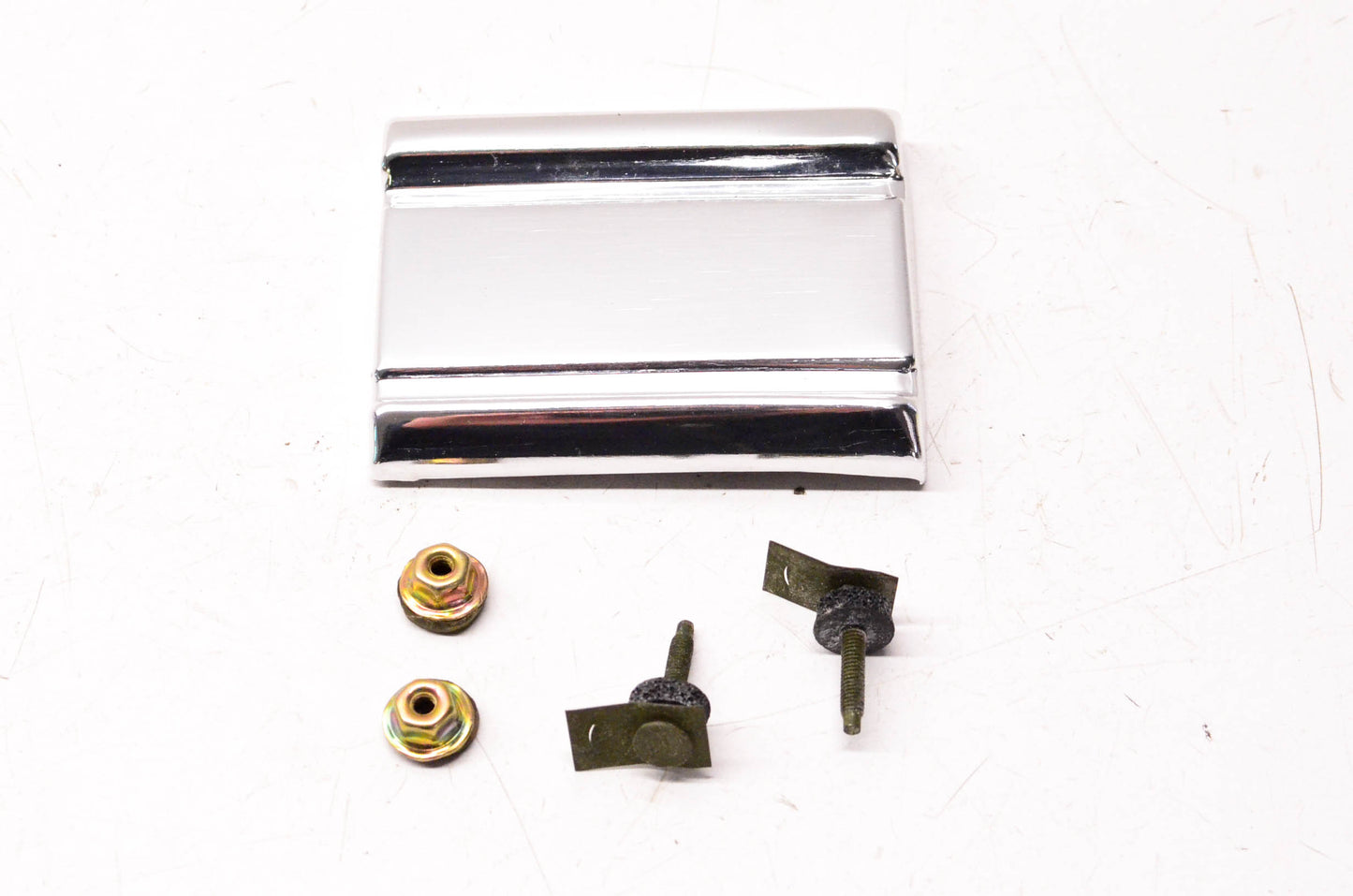New OEM Ford E0TZ-1029314-B Moulding NOS