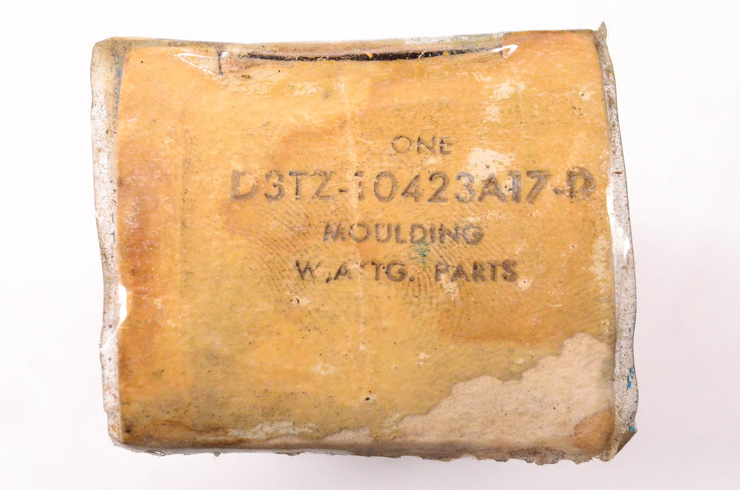 New OEM Ford D3TZ-10423A17-D Upper Cab Moulding Kit NOS