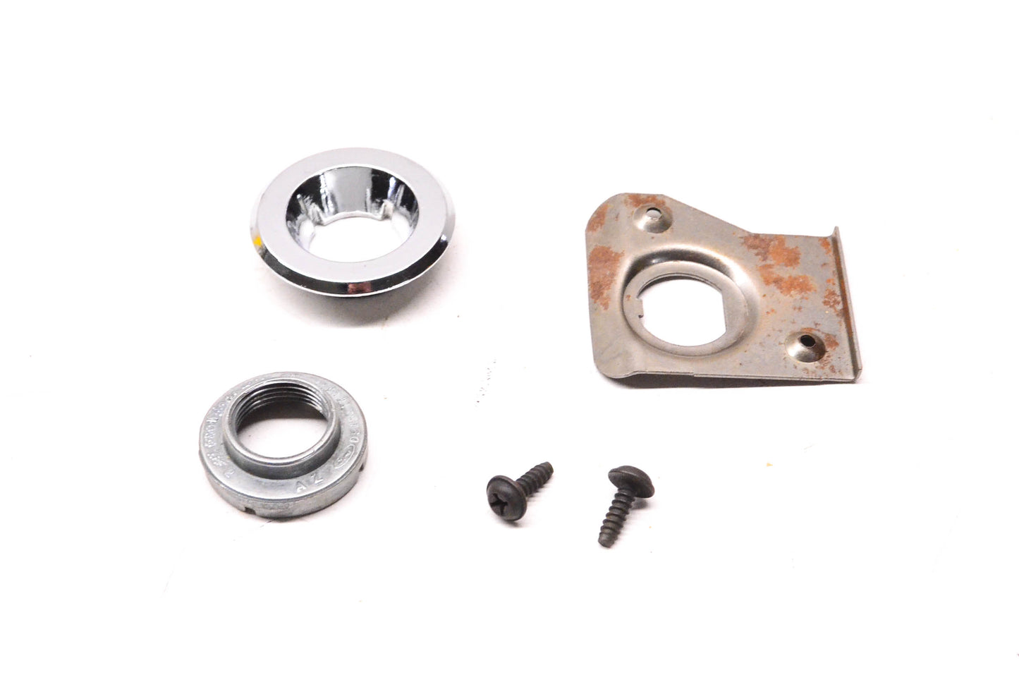 New OEM Ford D9AZ-17530-A Bezel Kit NOS