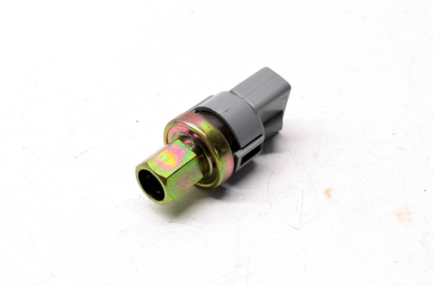 New OEM Ford E1VY-19E561-A Clutch Cycling Pressure Switch NOS