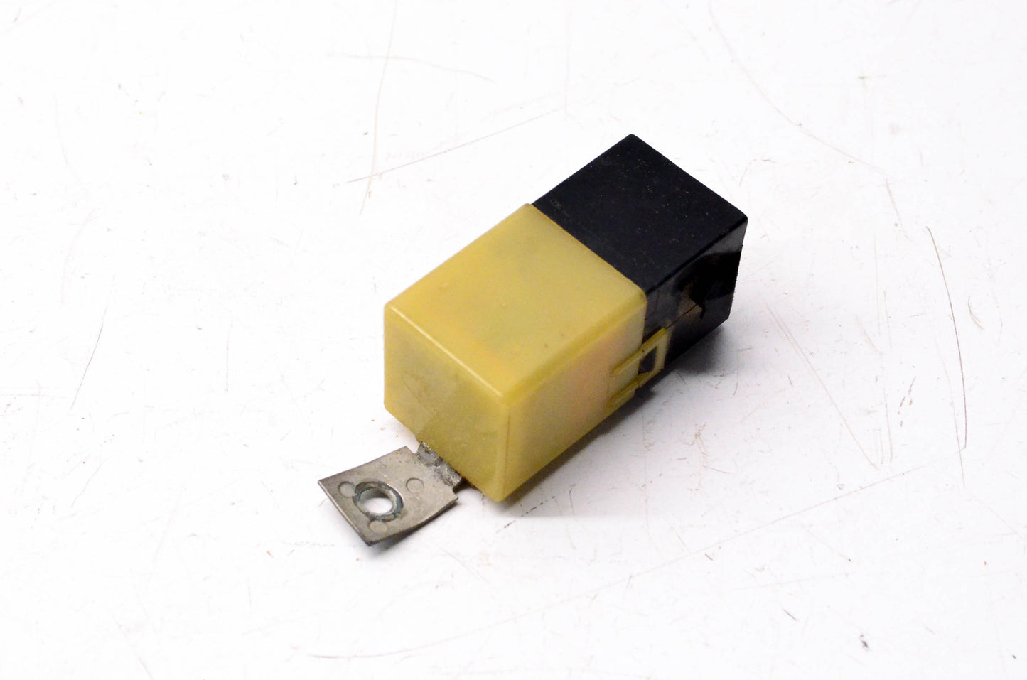 OEM Ford E2ZZ-19D572-A A/C Compressor Clutch Relay
