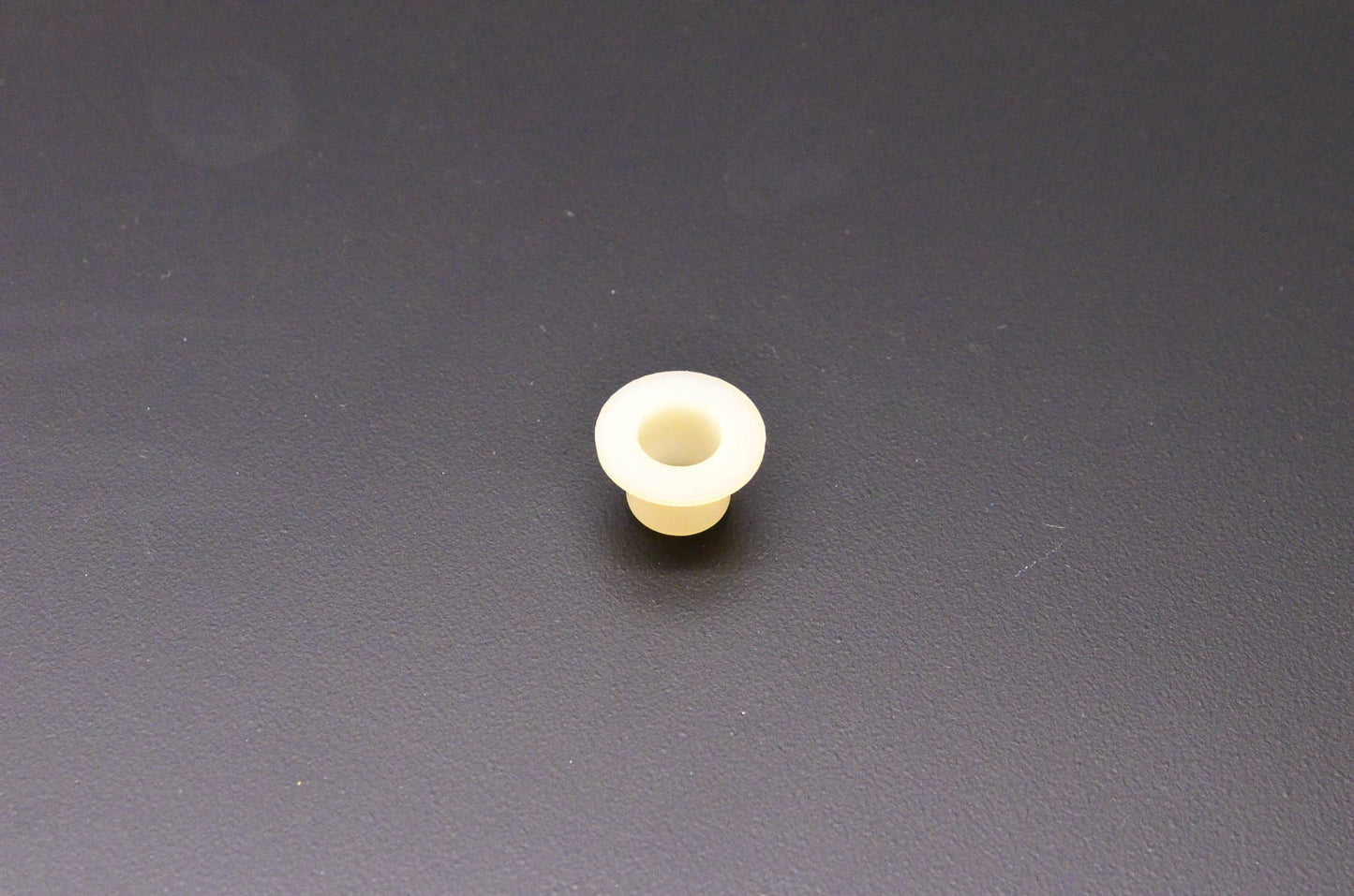 New OEM Ford C5ZZ-65654A28-A Arm Rest Bushing NOS