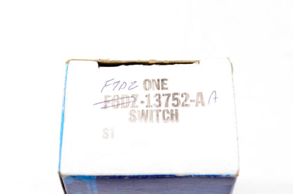 New OEM Ford F7DZ-13752-AA Courtesy Lamp Switch NOS