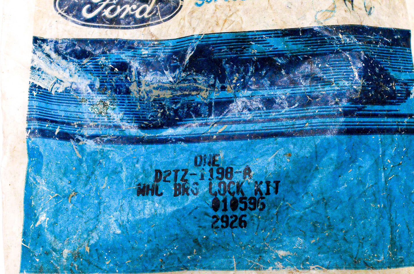 New OEM Ford D2TZ-1198-A Wheel Bearing Lock Kit NOS