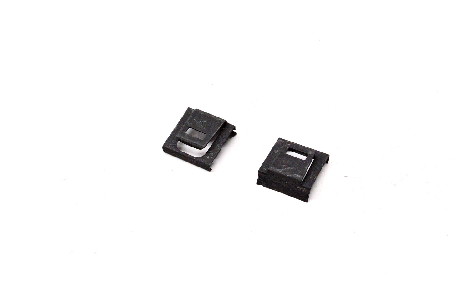 New OEM Ford D0AZ-14570-A, DOAZ-14570-A Retainer Clips Qty 2 NOS