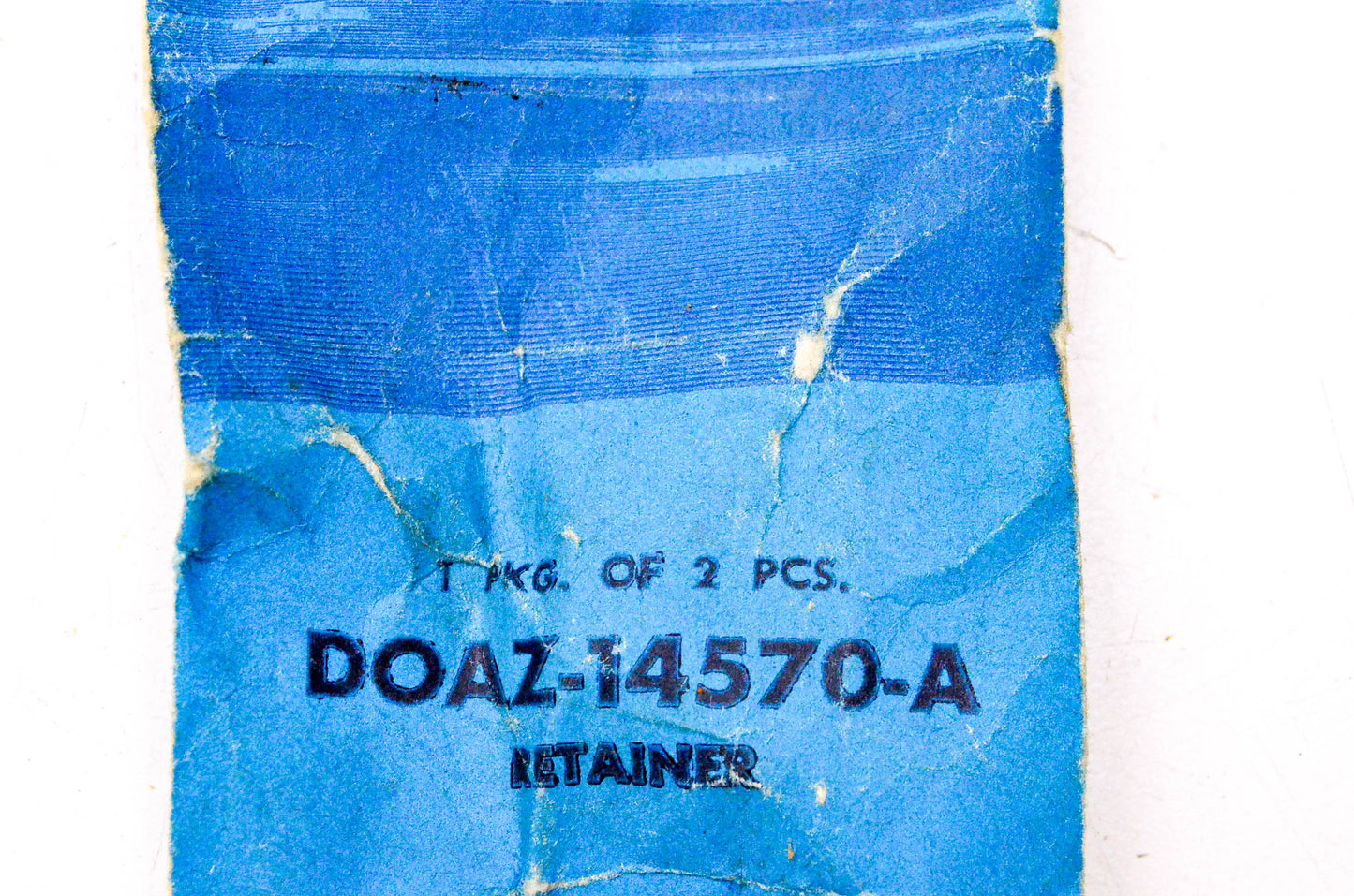 New OEM Ford D0AZ-14570-A, DOAZ-14570-A Retainer Clips Qty 2 NOS