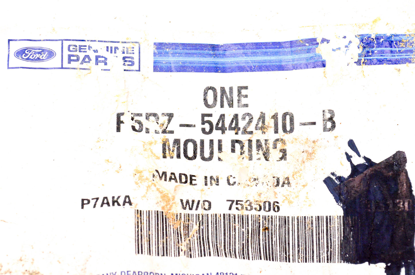 New OEM Ford F5RZ-5442410-B Glass Moulding NOS
