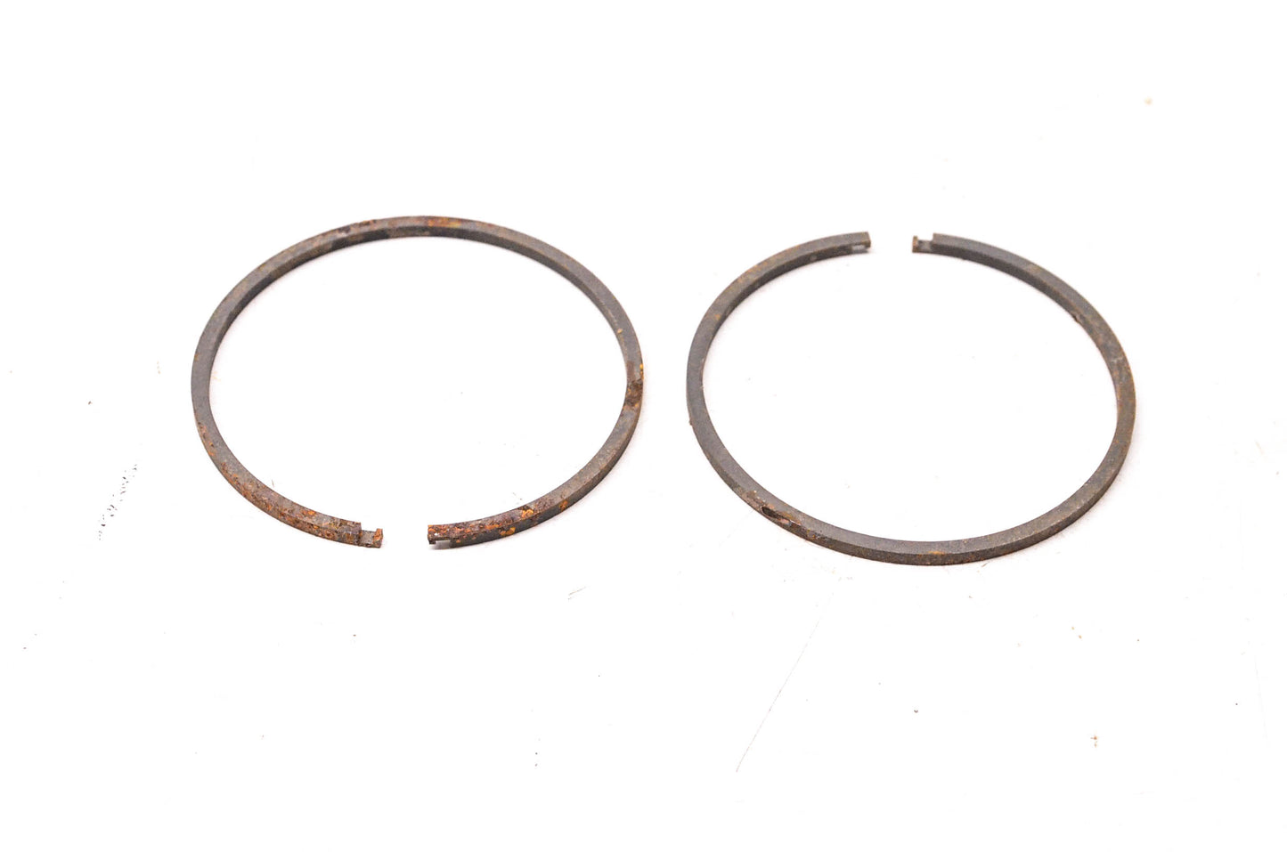 New OEM Ford D4ZZ-7D025-A Seal Qty 2 NOS