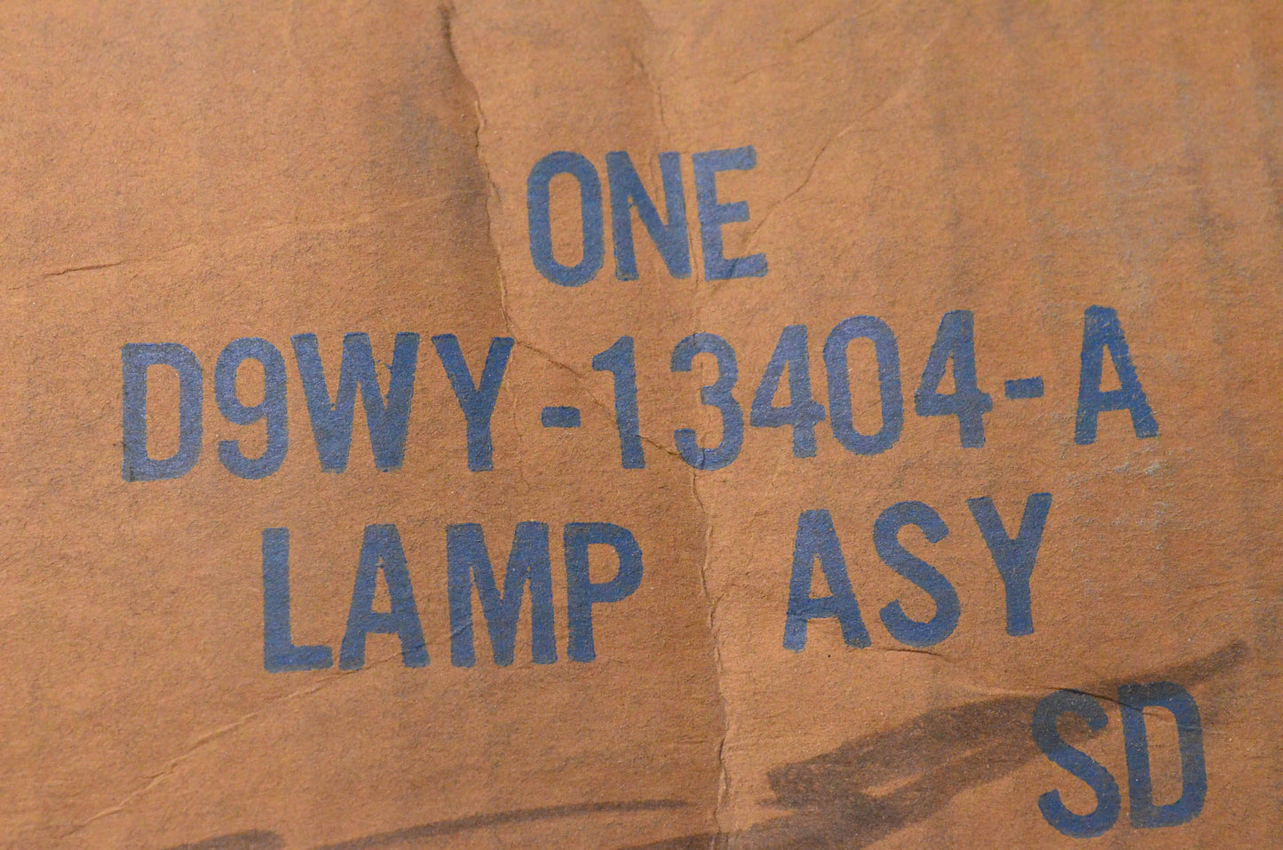 New OEM Ford D9WY-13404-A Lamp Assembly NOS