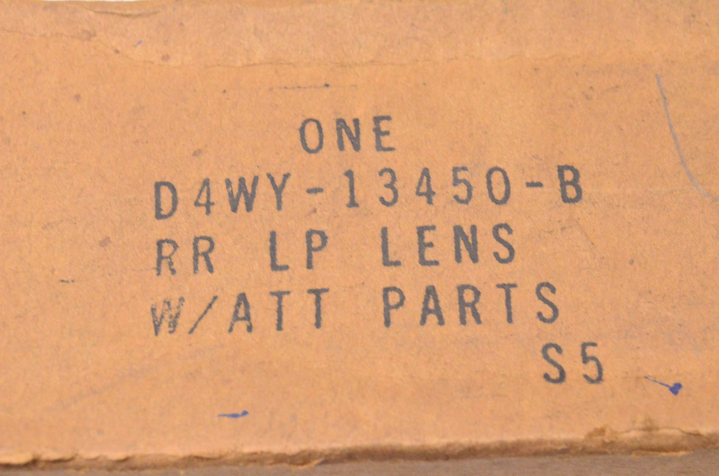 New OEM Ford D4WY-13450-B Lens NOS