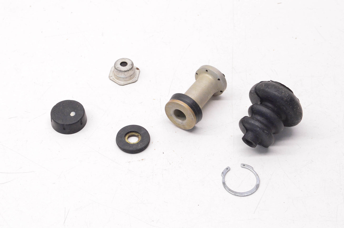 New OEM Ford C0AZ-2004-B Master Cylinder Repair Kit NOS