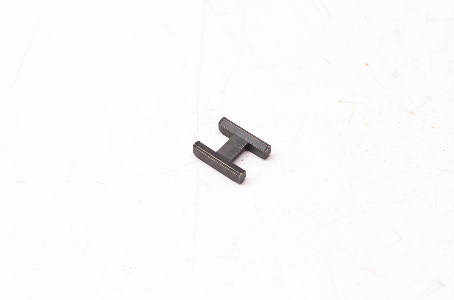 New OEM Ford E6DZ-7455054-A Luggage Carrier Retainer Clip NOS
