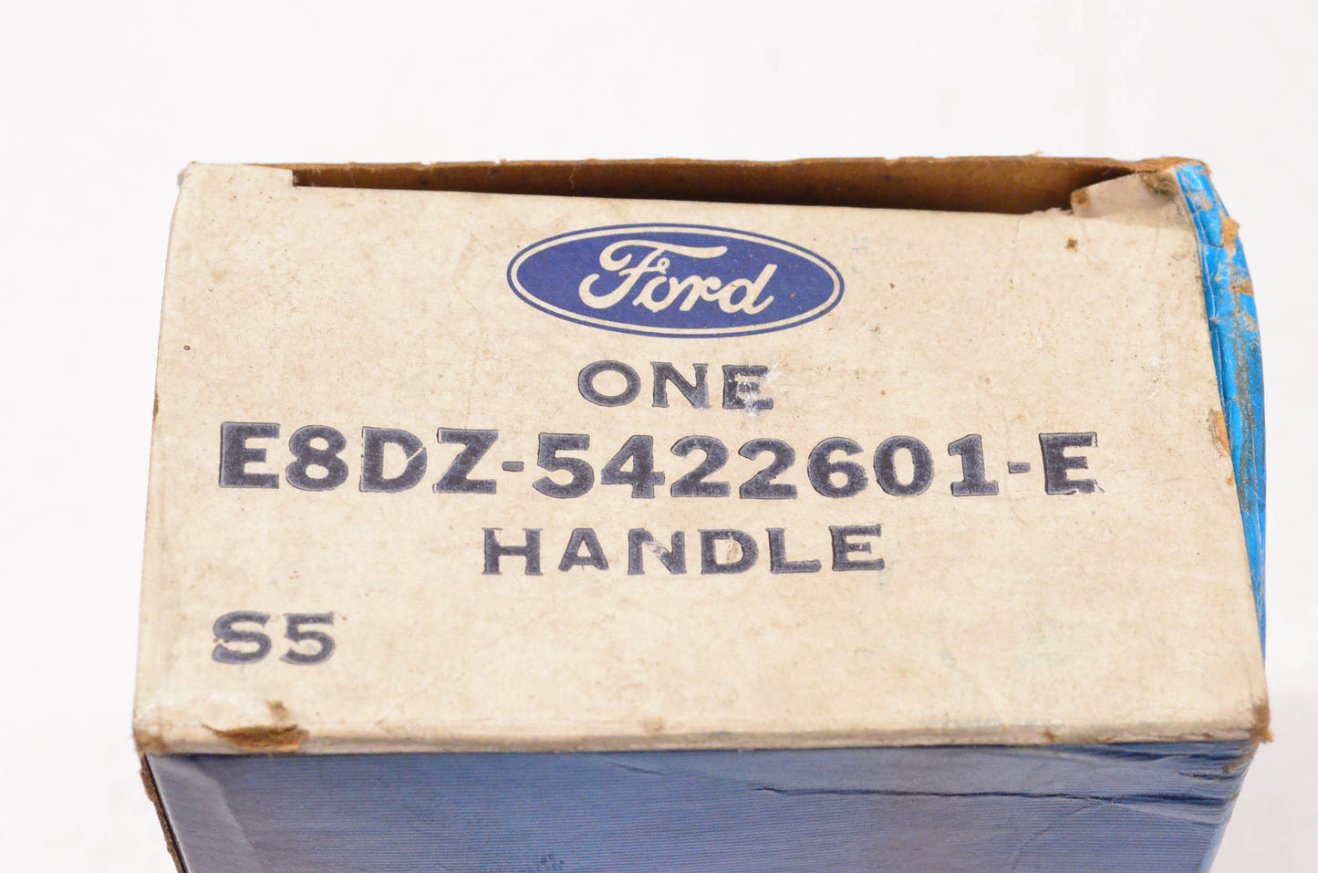 New OEM Ford E8DZ-5422601-E Interior LH Door Handle NOS