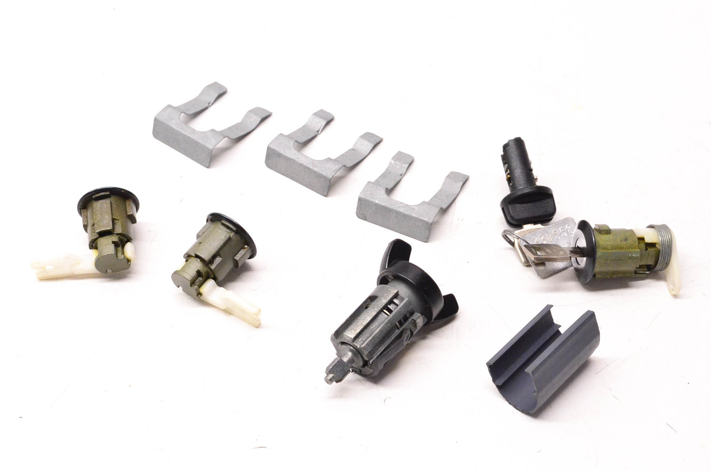 New OEM Ford E8FZ-7422050-B Lock Kit NOS