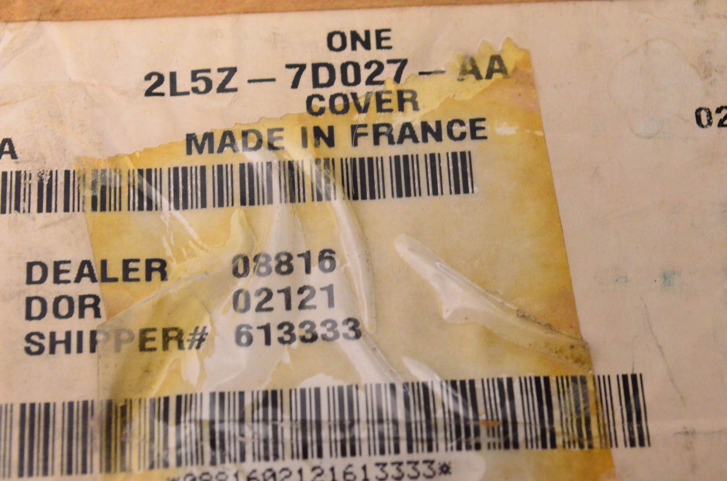 New OEM Ford 2L5Z-7D027-AA Transmission Servo Cover NOS