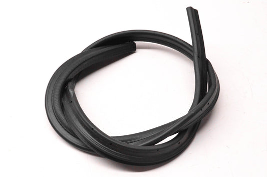 New OEM Ford 2L2Z-9829904-AA Rear Quarter Glass Weatherstrip NOS