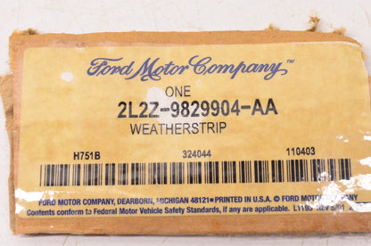 New OEM Ford 2L2Z-9829904-AA Rear Quarter Glass Weatherstrip NOS
