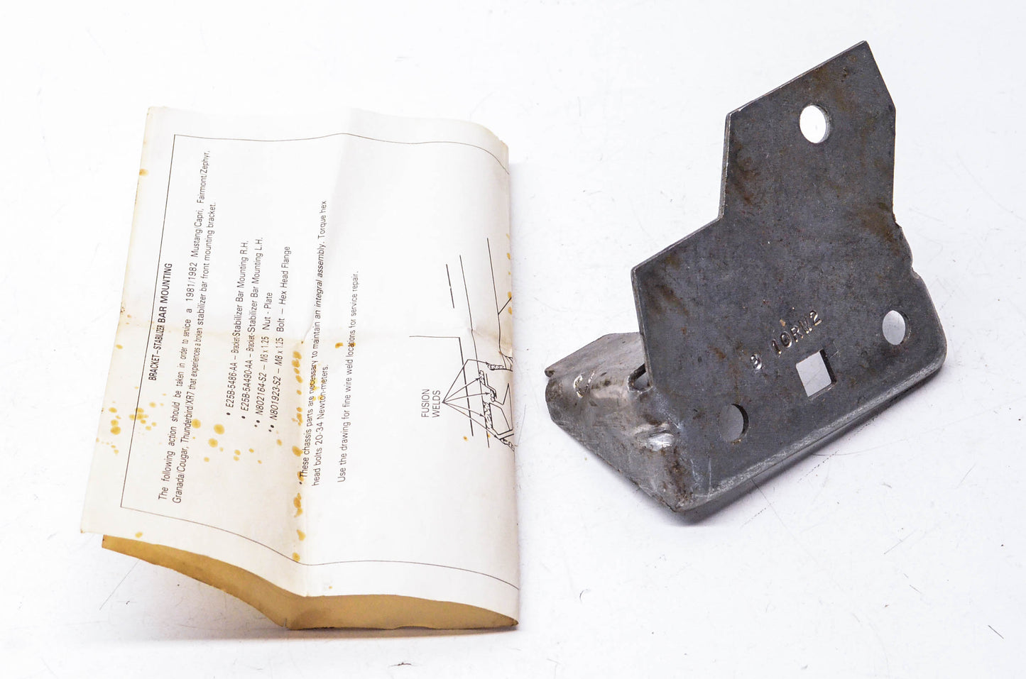 New OEM Ford E25Y-5486-B Sway Bar Bracket NOS