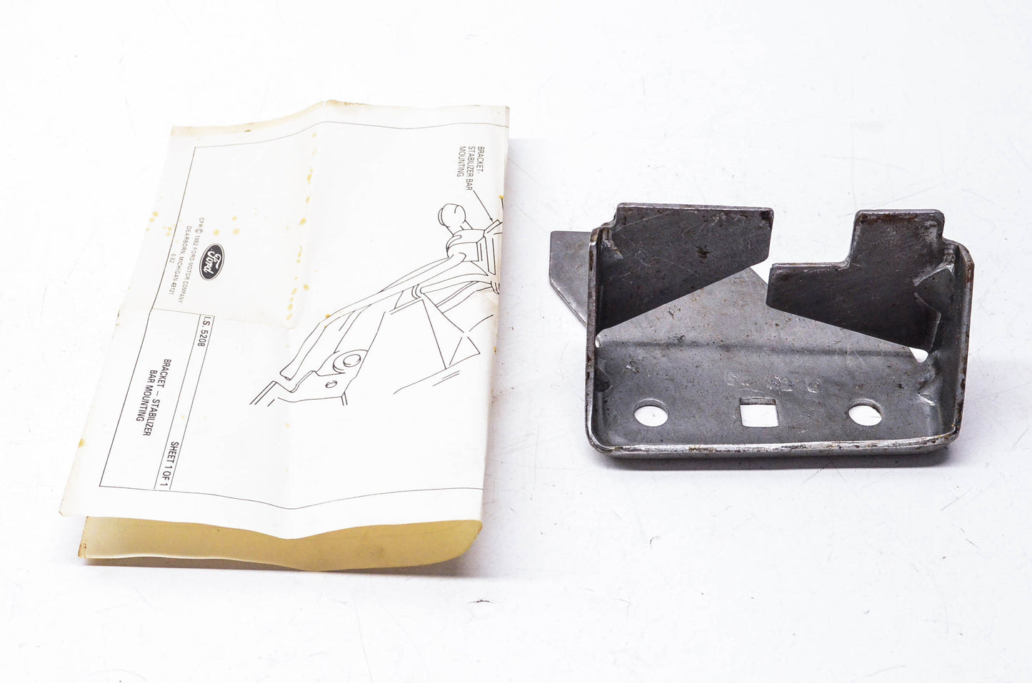 New OEM Ford E25Y-5486-B Sway Bar Bracket NOS